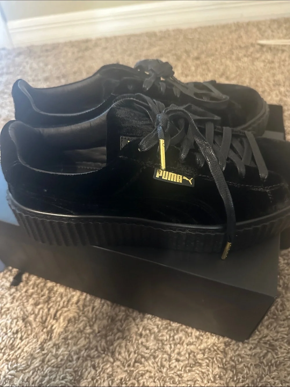 Puma x Fenty Black Velvet Platform Sneakers creaper velvet k